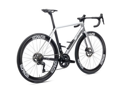 Colnago C72 Disc 2026 Carbon Road Race Bike with Dura Ace Di2, ENVE 4.5 SES click to zoom image