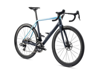 Colnago C72 Disc 2026 Carbon Road Race Bike with Dura Ace Di2, ENVE 4.5 SES click to zoom image