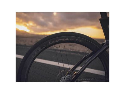 Campagnolo Bora Ultra WTO 45 DB 2WF C23 SH11 Pr click to zoom image