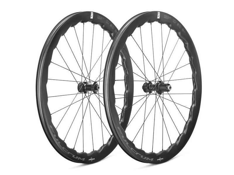 Fulcrum Soniq 42 Carbon Shimano HG T/L Disc Brake Road Wheelset click to zoom image