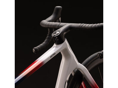 Basso Astra Chroma White Frameset click to zoom image