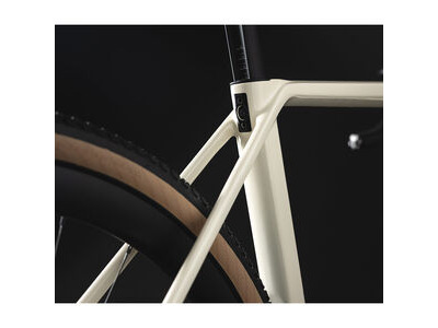 Basso Palta Off White Frameset click to zoom image