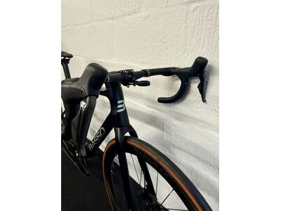 Basso Astra Ultegra Di2 Cosmic SL45 click to zoom image