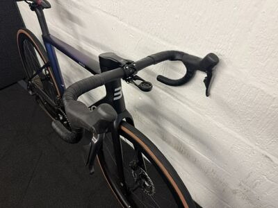 Basso Astra Ultegra Di2 ERE Explorator click to zoom image