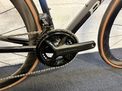 Basso Astra Ultegra Di2 Genus II CL45 click to zoom image