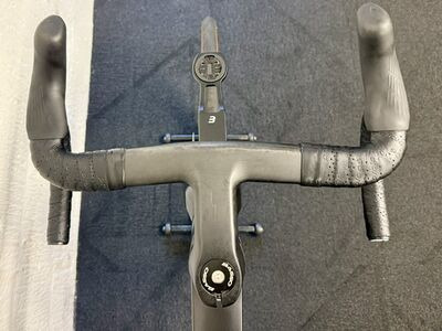 Basso Astra Ultegra Di2 Genus II CL45 click to zoom image