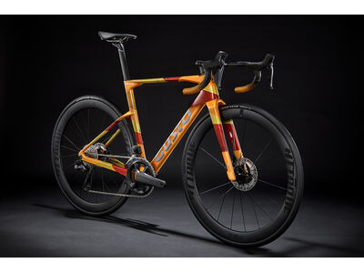 Gusto GTR Pro TE- Shimano Ultegra Di2 12 Speed  click to zoom image